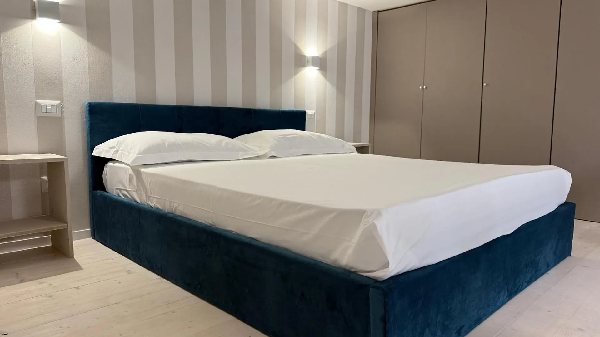 Apartment Comecasa Incantevole Loft Near Bocconi Milan